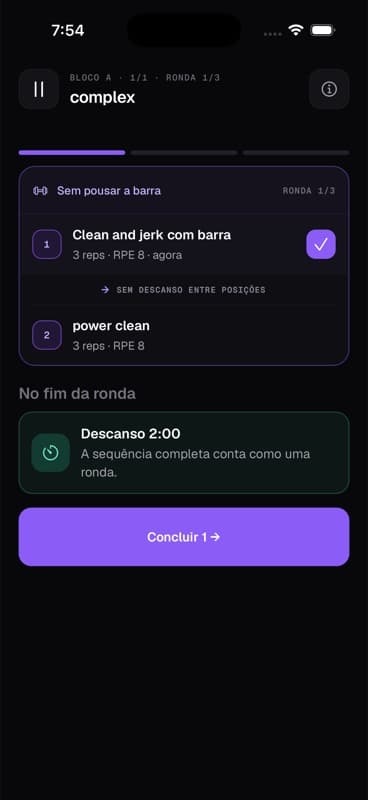 App móvel do atleta com uma sessão de treino em execução e registo de séries